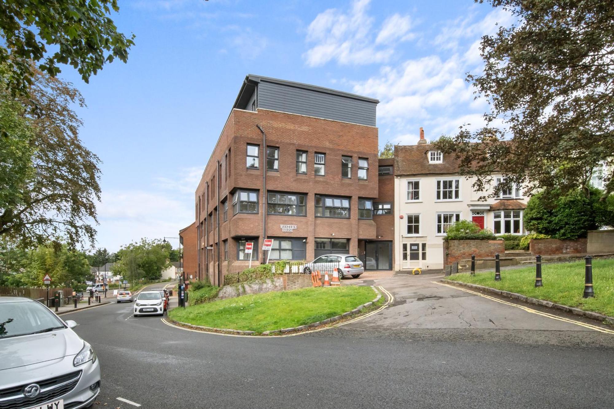 Livestay-Modern Apartments Building In Aylesbury Aylesbury  Exterior photo